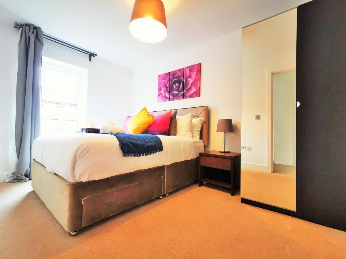 Lovely Holiday Home In Birmingham City Center 3 Bedrooms House By Hf Group Bagian luar foto