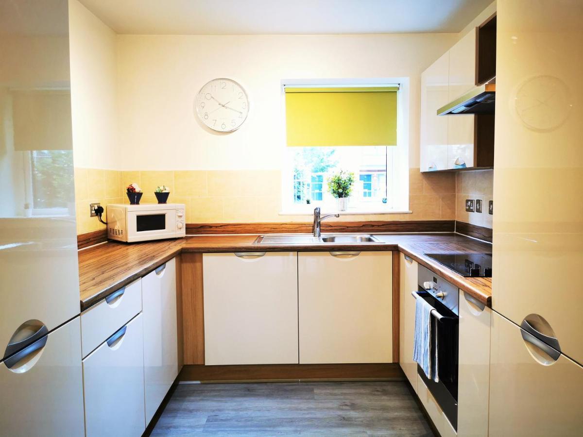 Lovely Holiday Home In Birmingham City Center 3 Bedrooms House By Hf Group Bagian luar foto